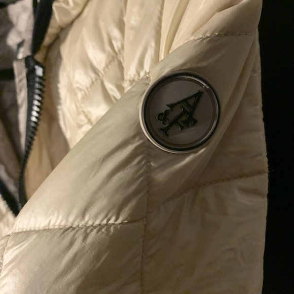 DONATED: Abercrombie Lightweight Quilted Puffer Jacket, S - Picture 10 of 12